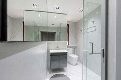 Lakepoint Condominium (D22), Condominium #555035341